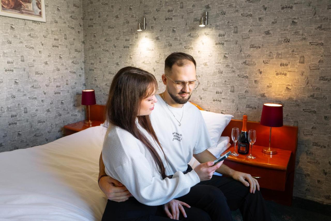 Hotel Victory Home Варшава Экстерьер фото