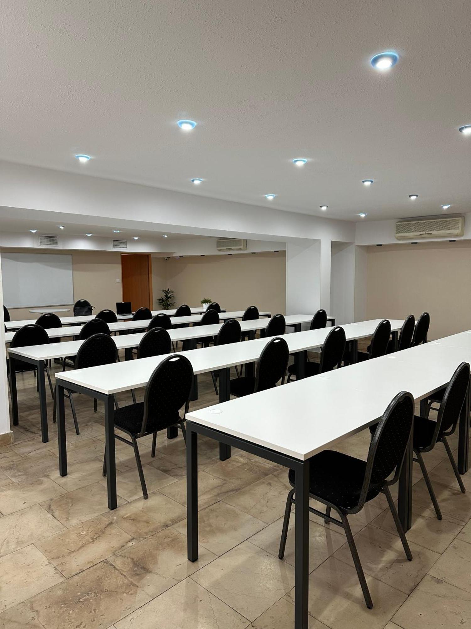 Hotel Victory Home Варшава Экстерьер фото