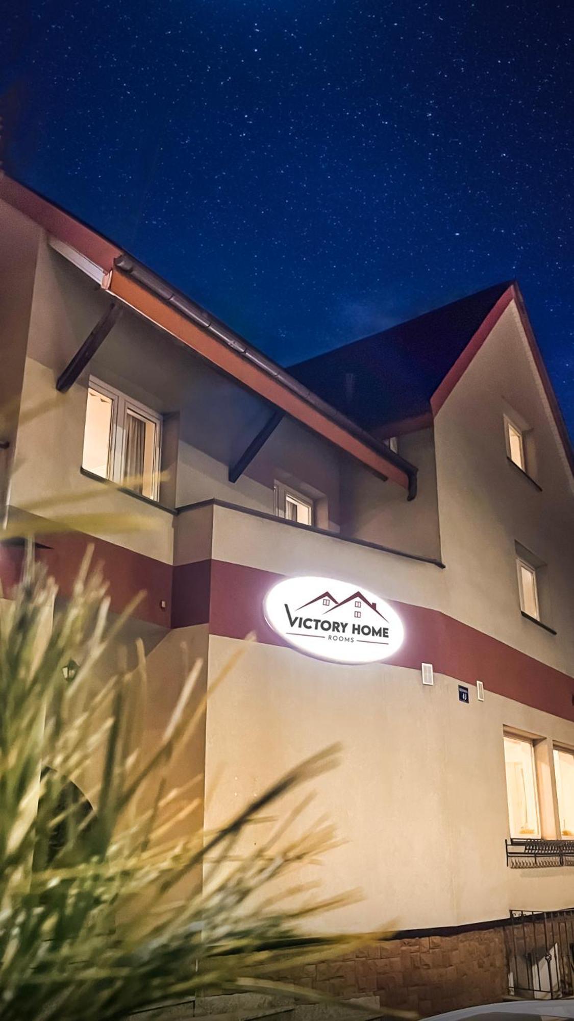 Hotel Victory Home Варшава Экстерьер фото