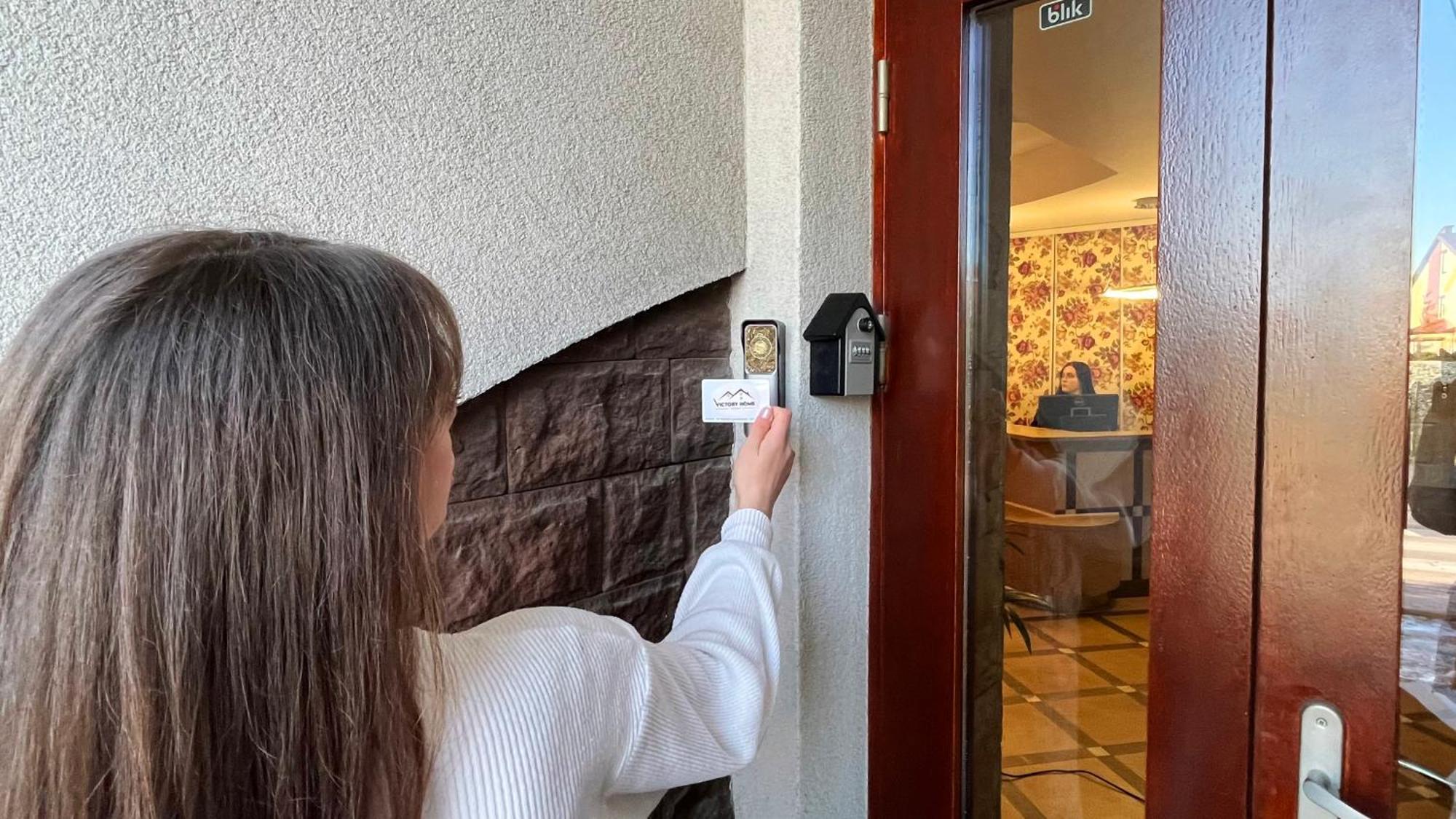 Hotel Victory Home Варшава Экстерьер фото