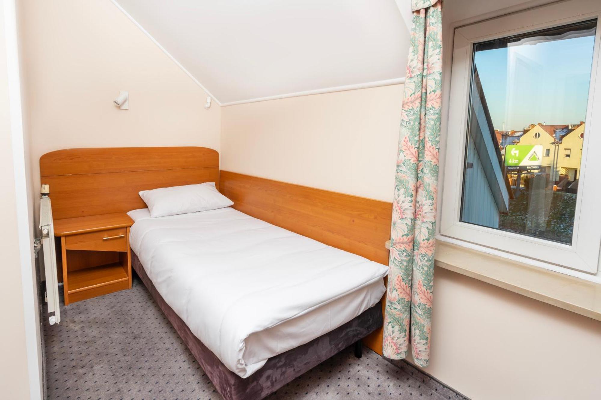 Hotel Victory Home Варшава Экстерьер фото